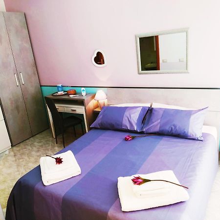 Altea Royale Hotel Наполи Екстериор снимка