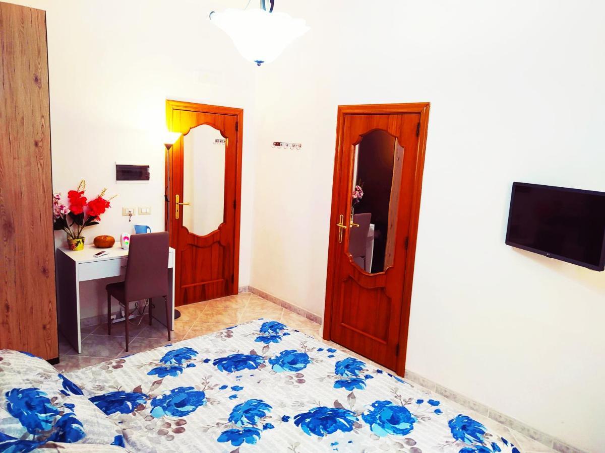 Altea Royale Hotel Наполи Екстериор снимка